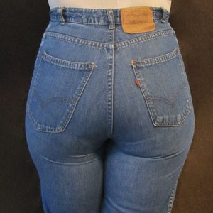 Girls in tight clearance levis jeans