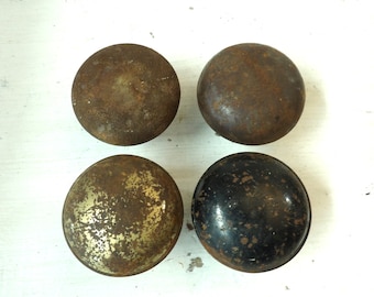 4 Vintage shabby rusty door knob metal doorknobs  one black painted antique hardware for use or crafts N2