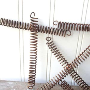 12 vintage bed spring connectors 6 pairs rusty springs tension bedsprings for upcycling or projects Farmhouse Industrial image 4