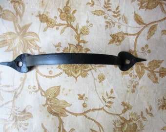 Spade tip Black metal handle pull  5 inch black finish screw on for projects or home decor Primitive rustic farmhouse M