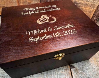 Caixa de presente de madeira premium personalizada, gravada a laser com qualquer desenho possível.