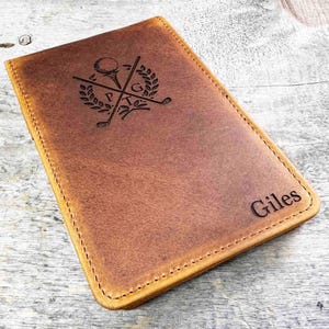 Libro de yardas de golf personalizado en cuero genuino de primera calidad Regalo de golf personalizado Regalo de golf de cuero para papá Grabado gratis