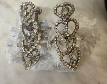 vintage Hobe rhinestone heart earrings with screw-backs.