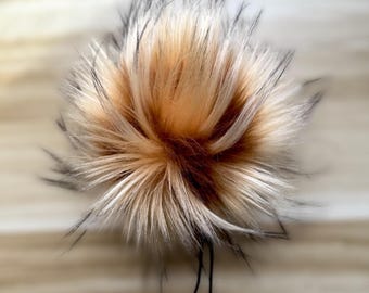 Pompón de piel sintética color miel ahumada: marrón caramelo, tonos dorados y puntas negras