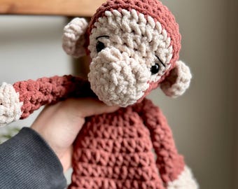Mono de ganchillo para abrazar / Juguete de seguridad hecho a mano, regalo para baby shower, decoración para la habitación del bebé