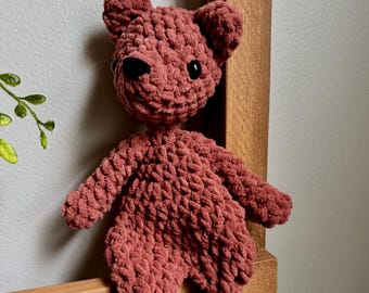 Oso pardo de ganchillo / Peluche de ganchillo / Juguete suave para bebés / Habitación infantil con temática de bosque /