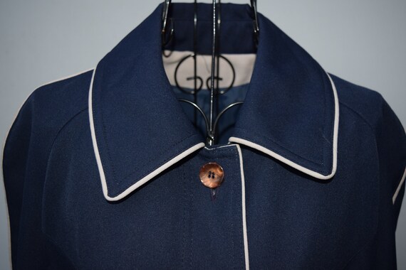 Vintage navy blue trench coat - image 4