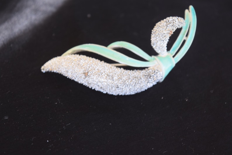 Silver tone textured plant brooch.1960\u2019s brooch ...