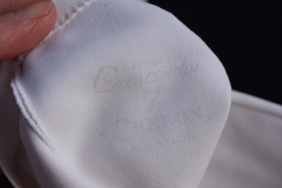 White Crescent size 7 vintage gloves. All Nylon E… - image 8
