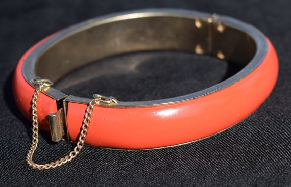 Red hinged clamper bracelet with safety chain sti… - image 5