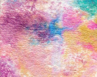 Peut inclure: Peinture abstraite avec un fond texturé dans des tons de rose, violet, bleu, vert et or.