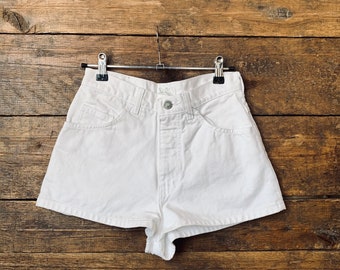 vintage white denim shorts - mid rise 90s cheeky jean shorts - size 4