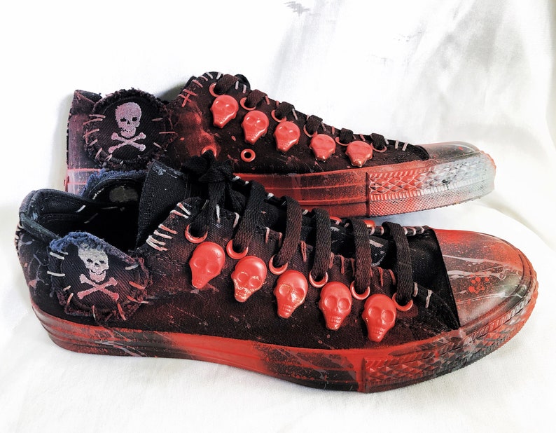 chuckies shoes
