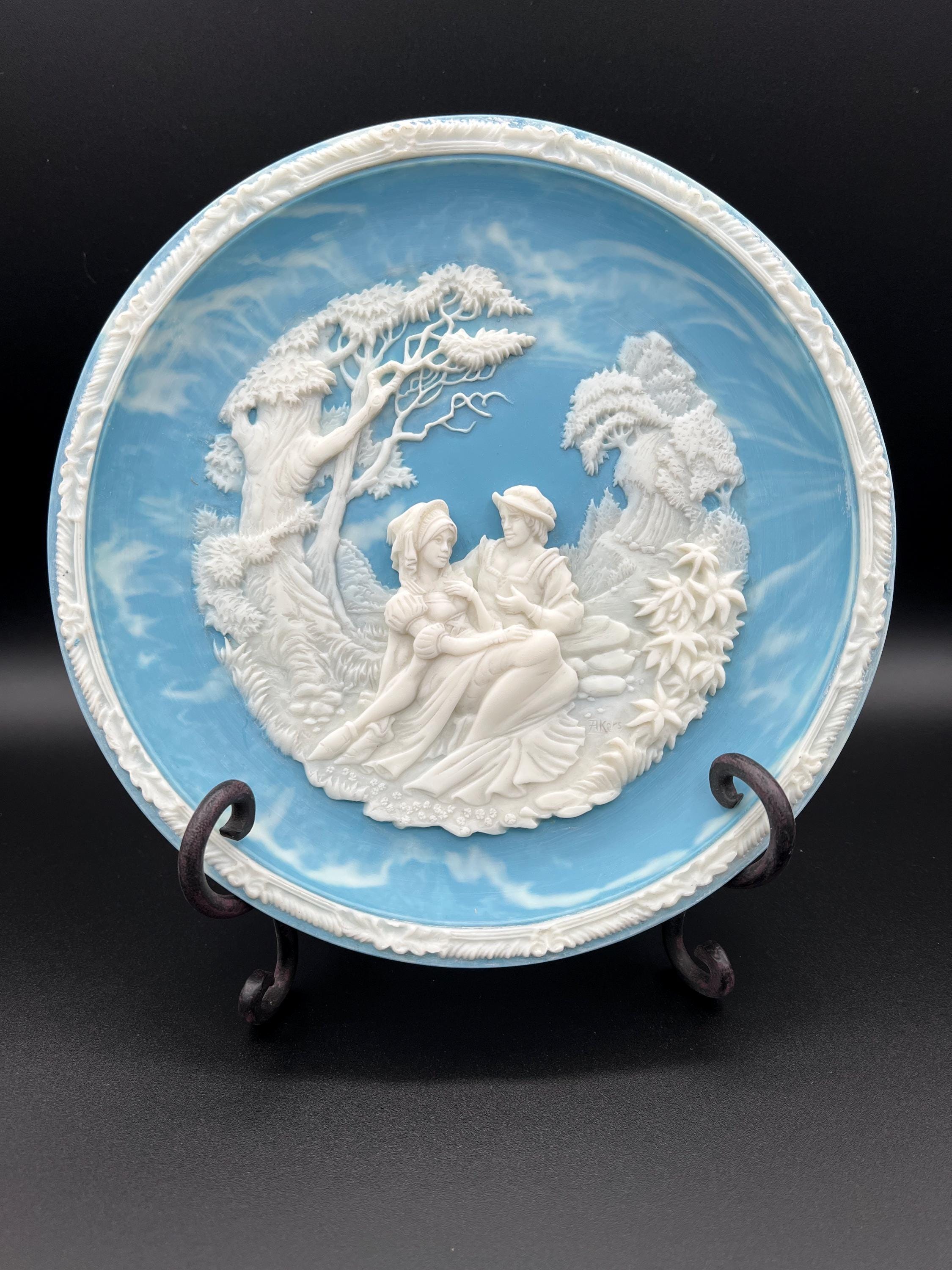 Incolay Cameo Plate - Etsy