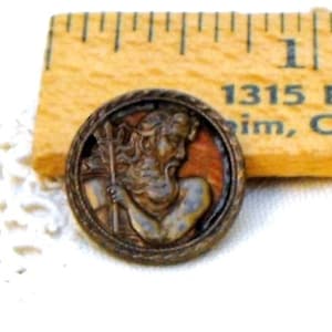 Antique picture button 16.4mm round Neptune with trident, marked Deponirt, vintage brass and wood background, black painted back loop shank