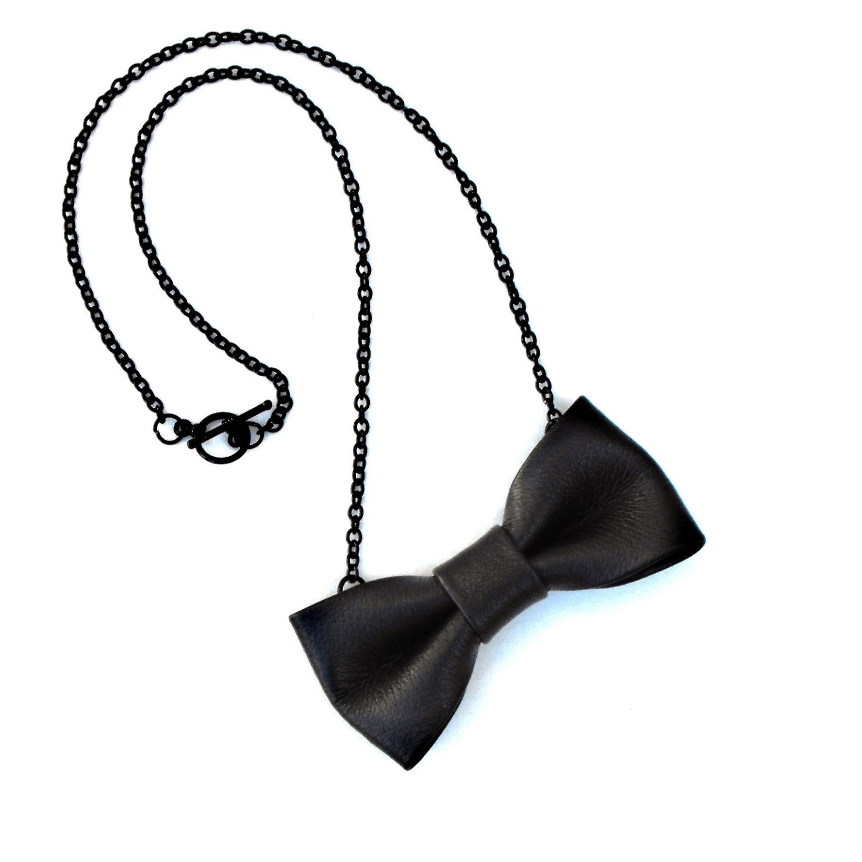 Black bow tie necklace deals