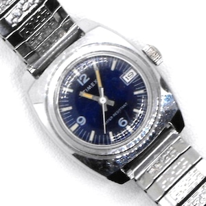 Vintage Timex wristwatch: 1970s manual wind, chrome plated case, dark blue dial, very good condition