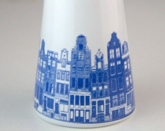 Vaas Bloemenvaas Glazen vaas glas maritiem Oude stad Vakwerkhuizen blauw wit H:15 cm