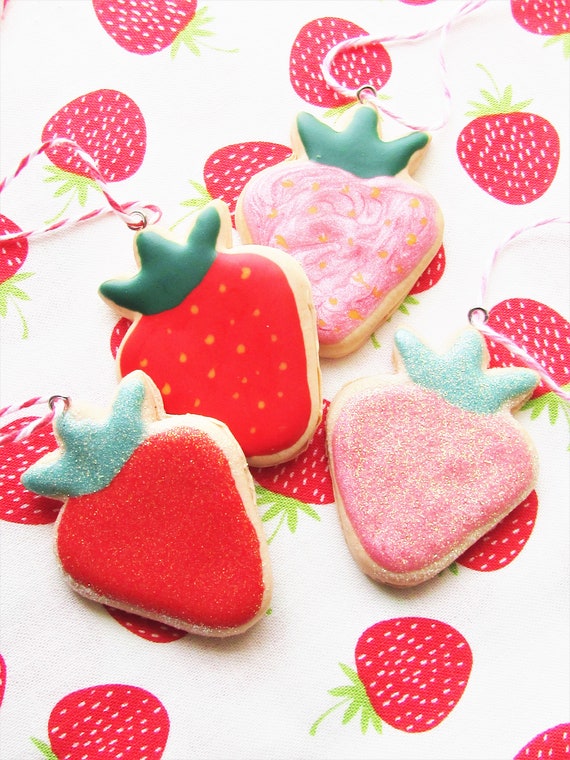 1 MINI Strawberry Shaped Sugar Cookie Ornament Summer Themed Mini Tree Cookie Ornaments Food Baker Bakery Gift Berry Home Decor Red or Pink Il_570xn