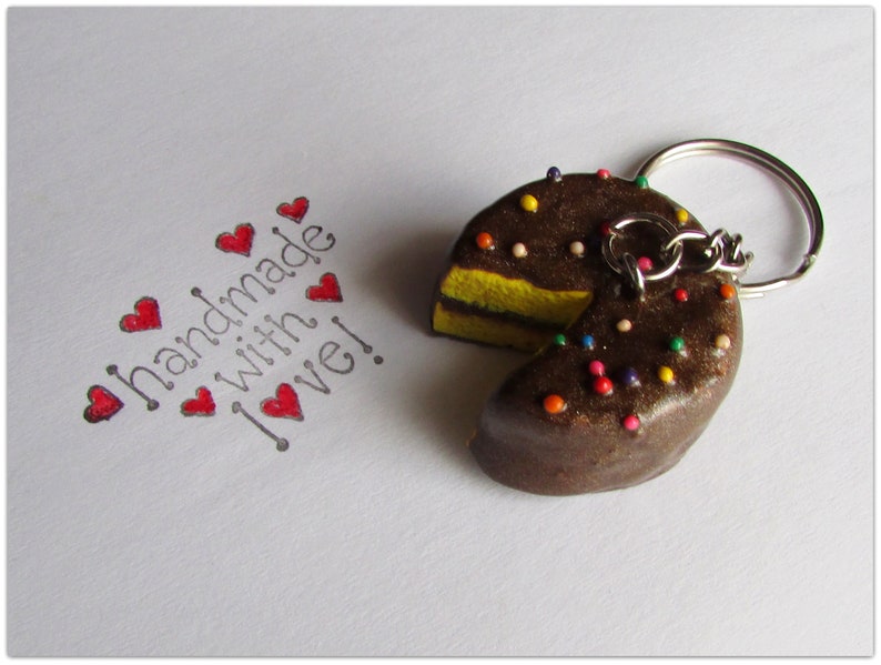 Cake Keychain Birthday Cake Keychain Dessert Keychain Baker Etsy Nederland