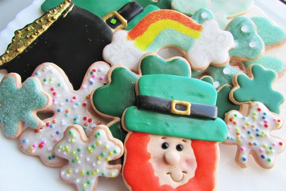 Fake St Patricks Day Cookies Faux Cookies For Display Shamrock Irish Bakery Sugar Cookie Cut Out Food Ornament Saint Patty Decor March Luck By Samantha S Sweets Catch My Party