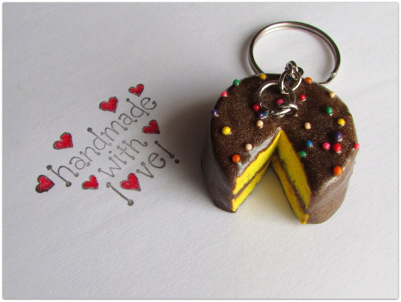 Cake Keychain Birthday Cake Keychain Dessert Keychain Baker Etsy Nederland