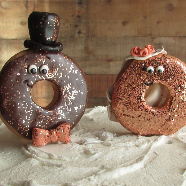 Donut Wedding Cake Topper Doughnut Cake Topper Donut Bride & Groom Cake Topper Doughnut Wedding Cake Donut Wedding Rose Gold Glitter Wedding