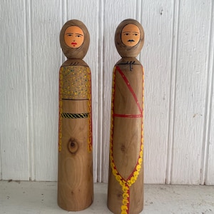 Pair of Japanese Kokeshi dolls
