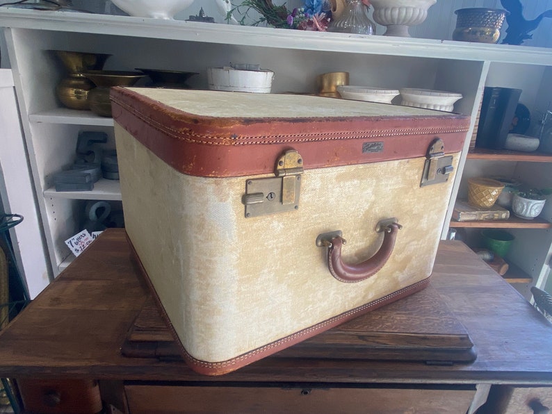 RARE square suitcase image 1