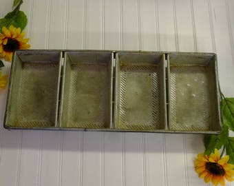 Chicago Metallic 4-compartment commercial bread loaf pan
