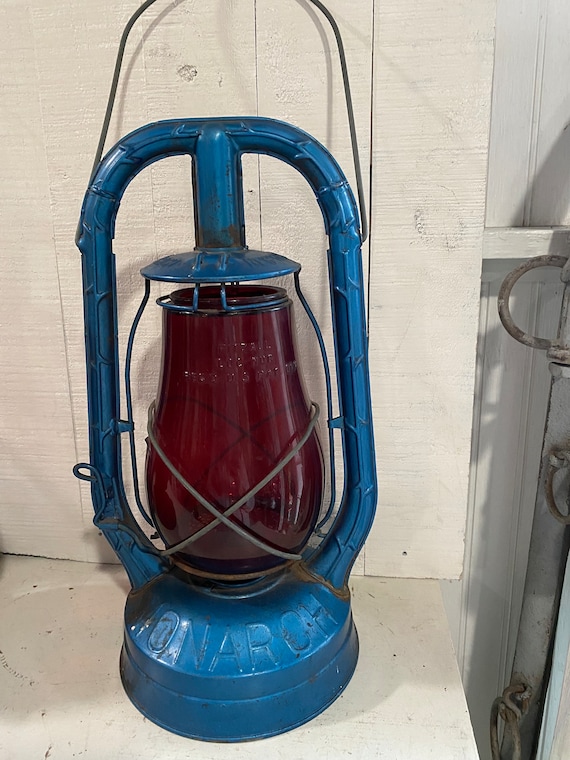 Dietz Monarch Oil Lantern With Red Glass (priced per Single