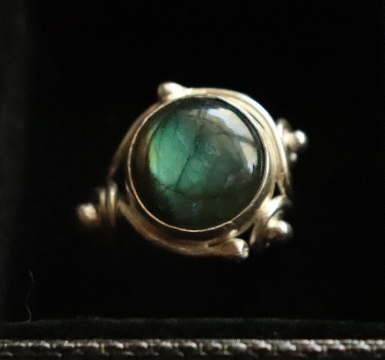 Labradorite Artisan Ring Boho Ring Size 7.5 Fantasy Ring Wizard Ring Statement Ring 925 Silver Gemstone Elvish Ring Sterling Silver Ring