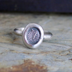 Harp and Shamrock ring.  Sterling silver 'Irish' ring. you choose your size.