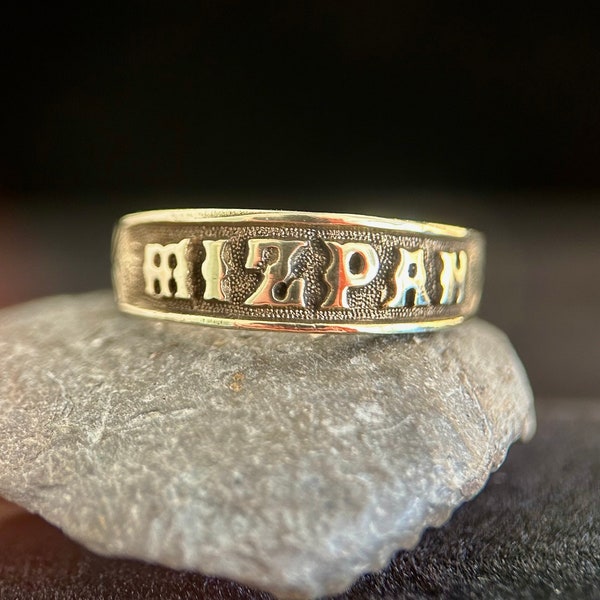 Mitspa en or jaune 9 carats, un lien émotionnel entre deux. bague significative avec référence biblique.