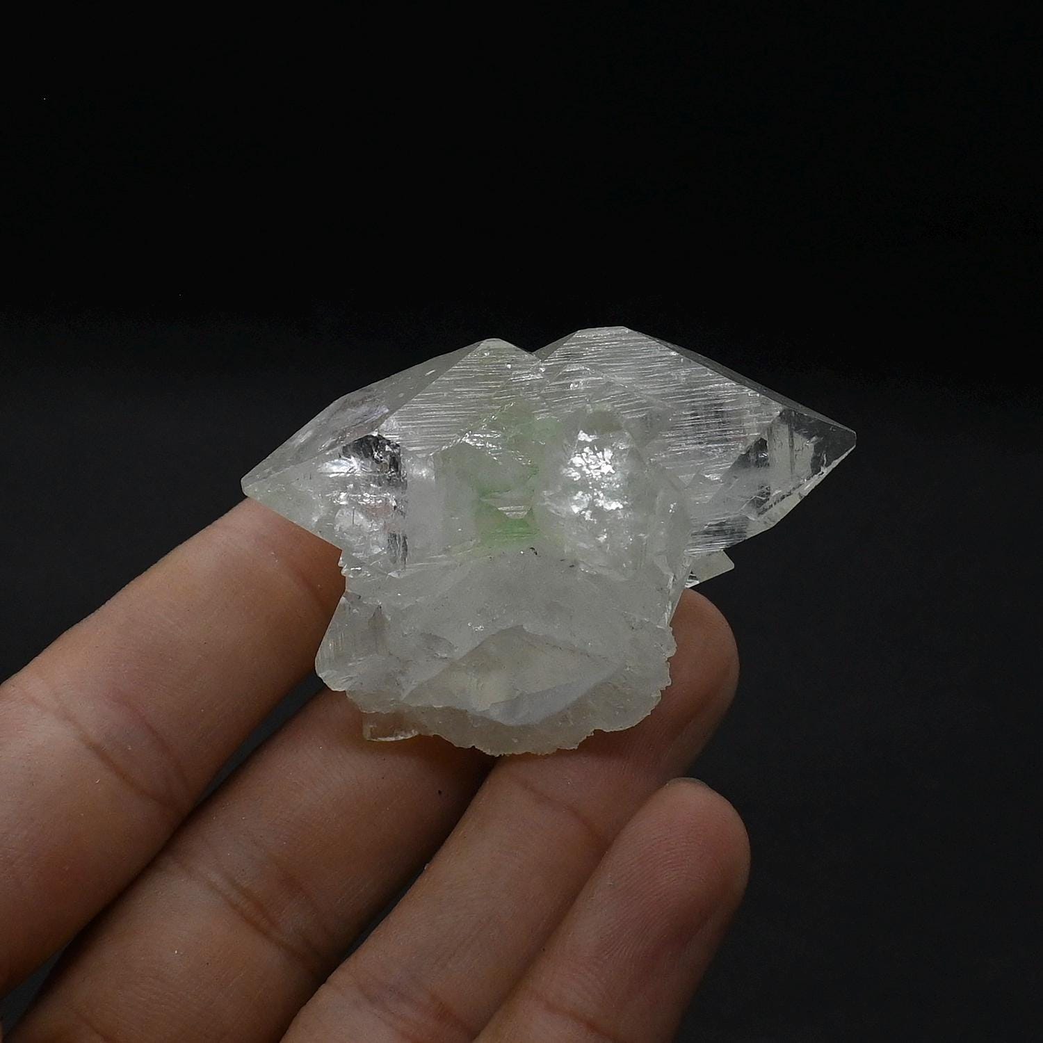 4391 . Pointed Clear Apophyllite (non-precious Natural Stones) - Etsy