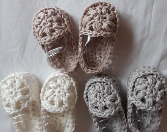 crochet cotton baby moccasin booties.