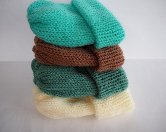 Handmade Knitted Baby Beanie: Soft Acrylic Newborn Hat
