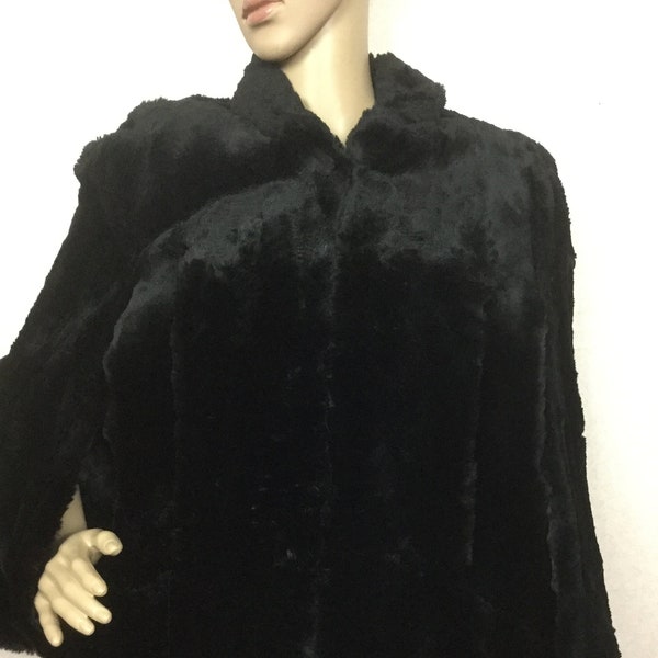 40s Fur cape ,Black Sheared Beaver Fur ,  vintage , 40s  Fur ,Art Deco cape  Capelet,  Film Noir Fur ,Fur Stole S - M, Art Deco Fur