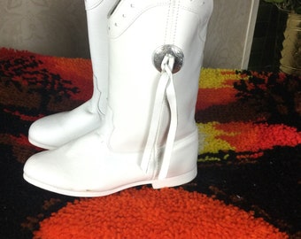 Vintage 60s white Cowboy Boots Leather women’s size 61/2 western Boots