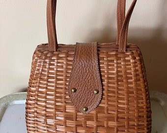 SALE Vintage 50s RARE Straw purse ,  , leather handle Goldtone clasp