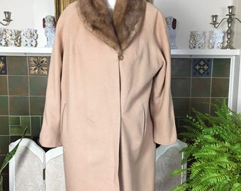 Vintage 50s Cashmere Wool Coat, Camel Car Coat , Honey Brown Mink Fur Collar , satiny Lining , 1969s Warm Wool Winter Coat, L