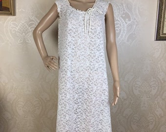 Vintage 50s white Lace Nightgown , Lingerie Slip Dress, tent Trapeze Nylon Nightwear Sm