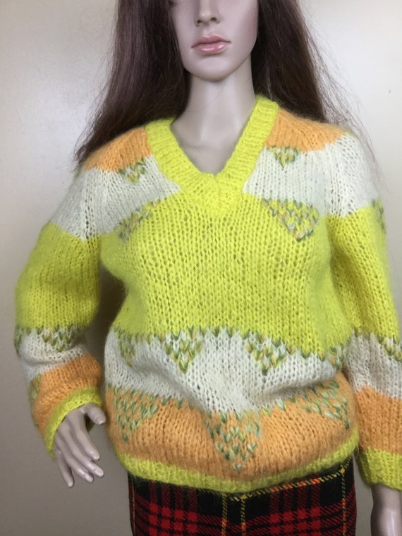 Vintage 50s  Mohair Sweater ITALY  pullover yello… - image 2