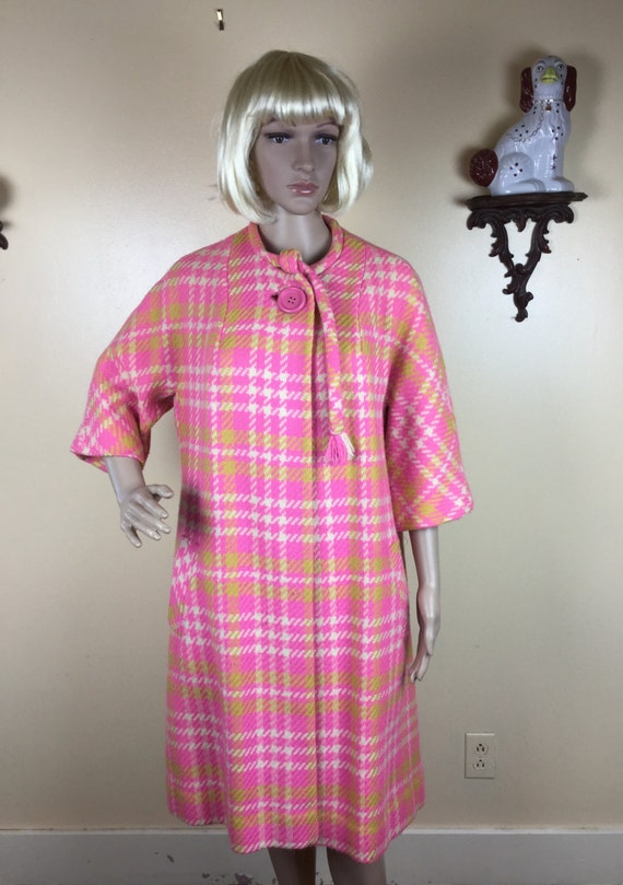 Sale Vintage 50s coat, PINK PLAID swing coat, 1