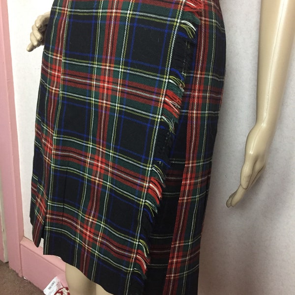 90s Red and Black plaid Mini wrap skirt sm w26 sm schoolgirl preppy pleated mini skirt