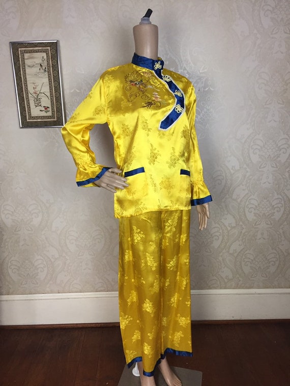 Vintage 50s Kimono pajamas yellow embroidered As