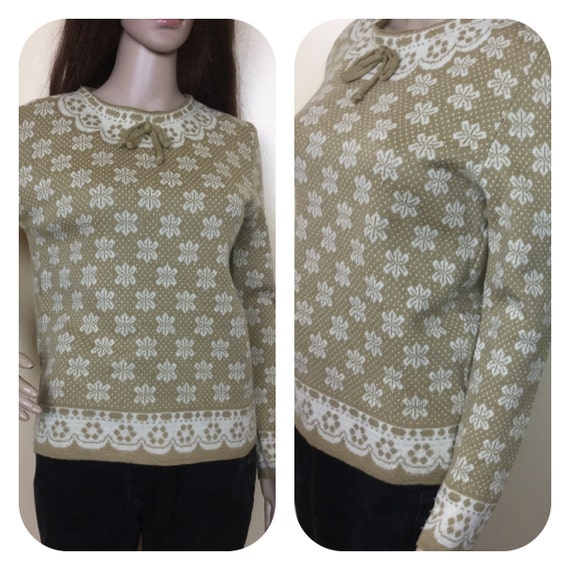 Vintage 60s Sweater , 1960s Fall Sweater, Snowflak