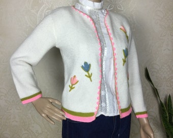 vintage 50s Cardigan Sweater , Embroidered Floral Pastels Sm