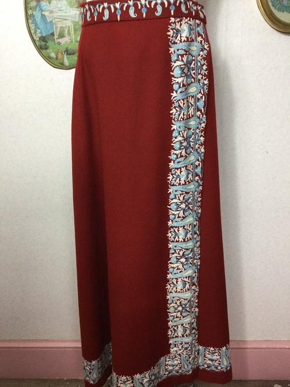 Sale Vintage 1970s Red embroidered Maxi  Skirt, 1… - image 1