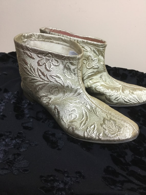 Vintage 60s gold Boots , mod Gold slippers, go go